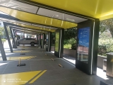 智慧停車新突破：戶外廣告機如何助力停車場升級與商業(yè)價值提升？
